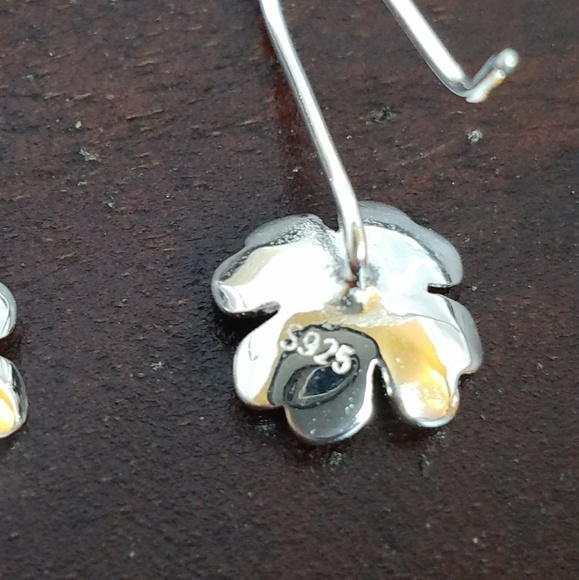 🌸Sterling Silver Flower Drop Earrings🌸 - Picture 4 of 5